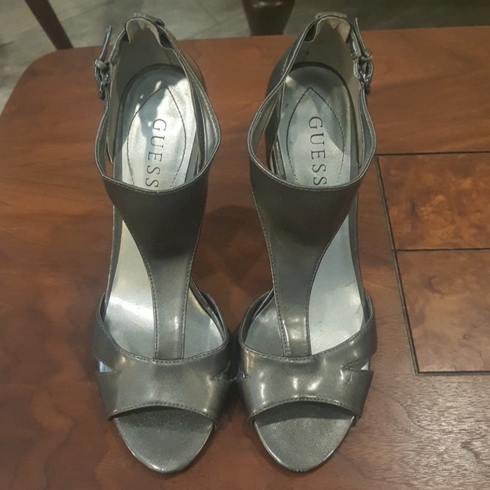 Guess Pewter Heels